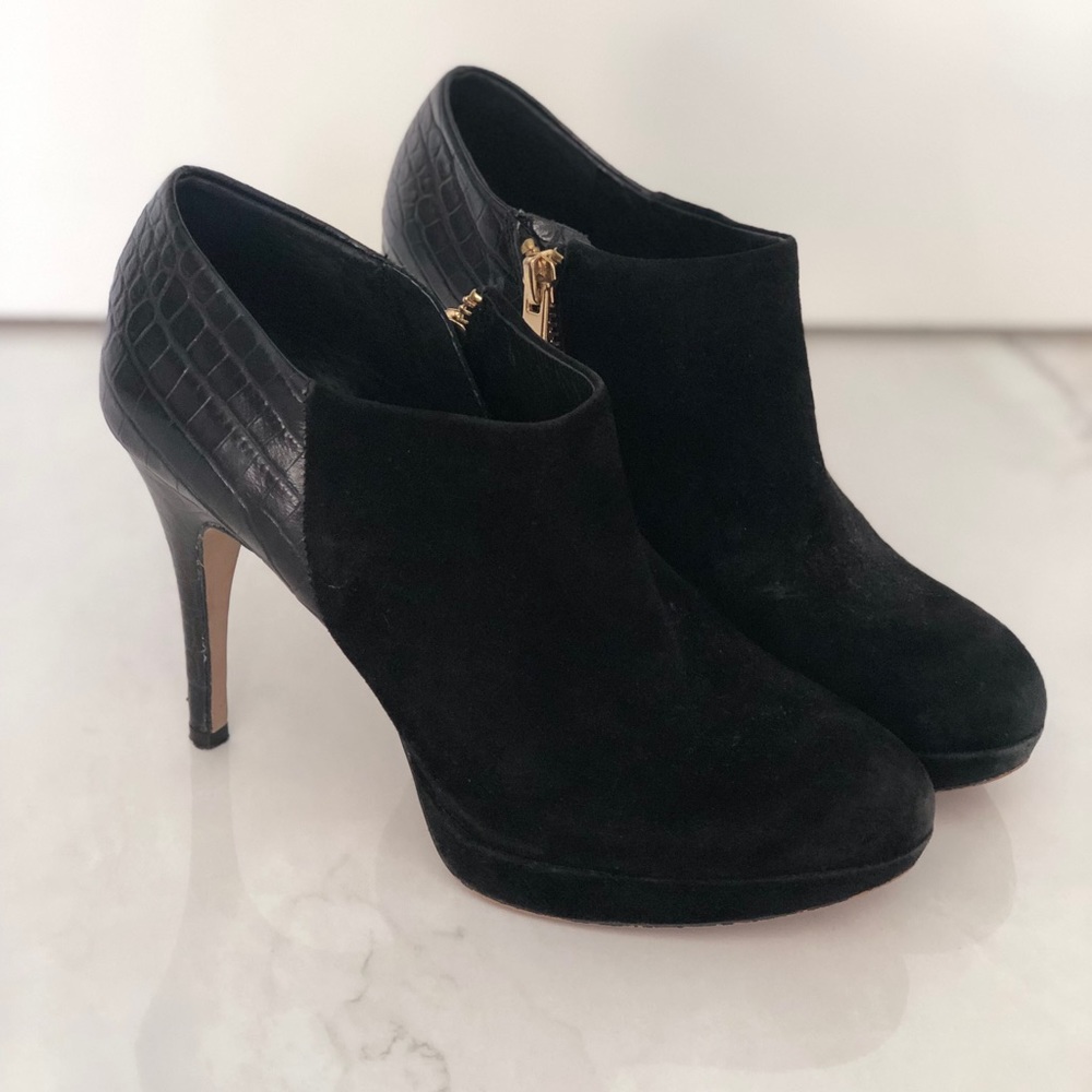 Vince Camuto heeled booties
